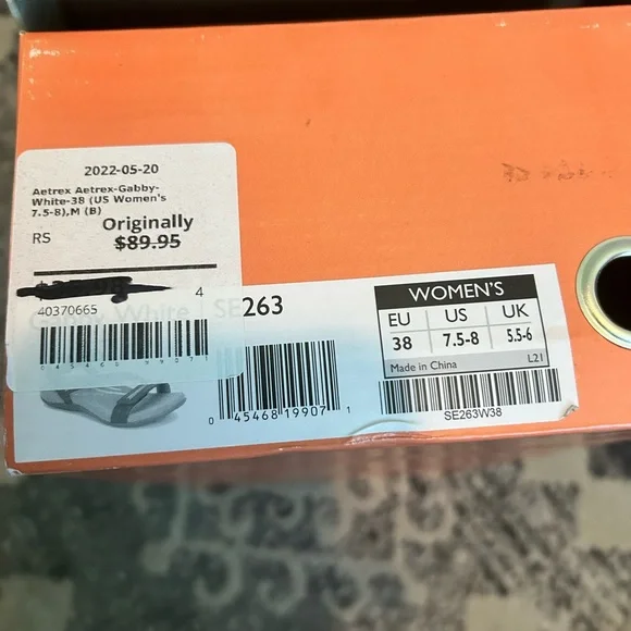 Aetrex Women’s 38 Gabby Sandal - Picture 5 of 5